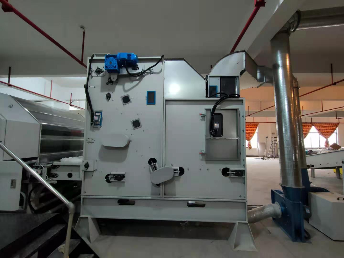 被褥生產(chǎn)線-帶裝套機(jī)